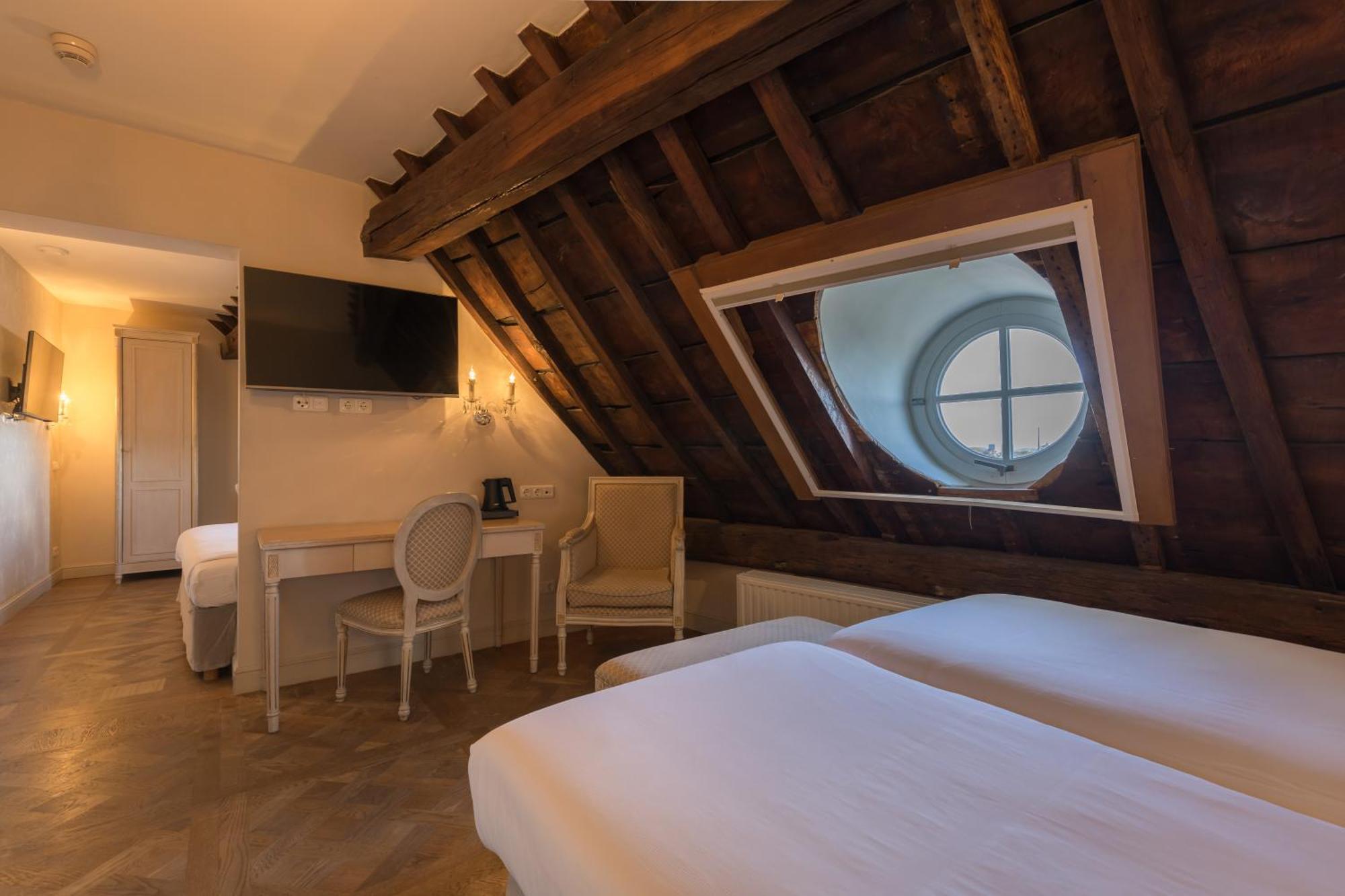 Bigarré Centrum Hotel 4*